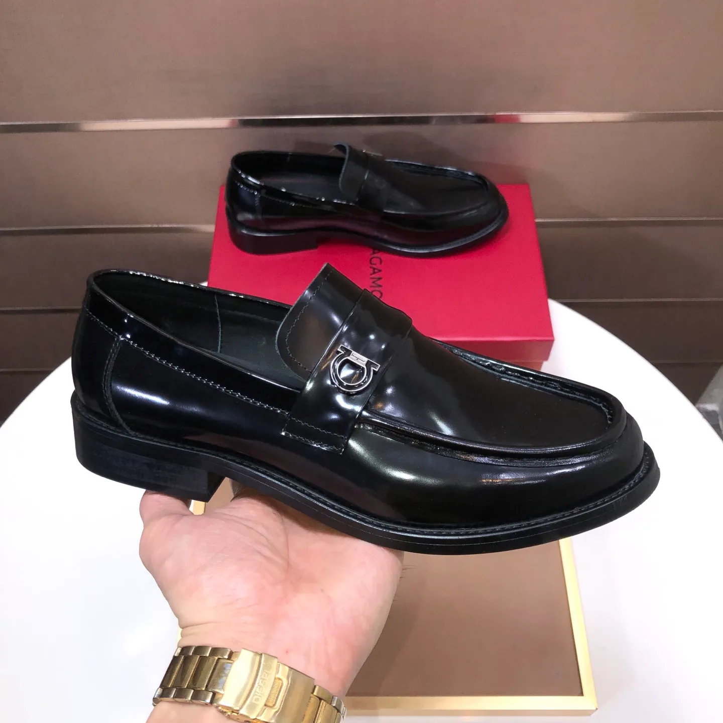 Men's shoes 💰540💰 [Ferragamo/Ferragamo] The latest model from the counter. Original imported high-quality cowhide with open sides + imported 🐂 cowhide lining + original luxury metal buckle + original combination outsole. Comparison is stress-free 38–45 (45 is custom-made and cannot be returned or exchanged)